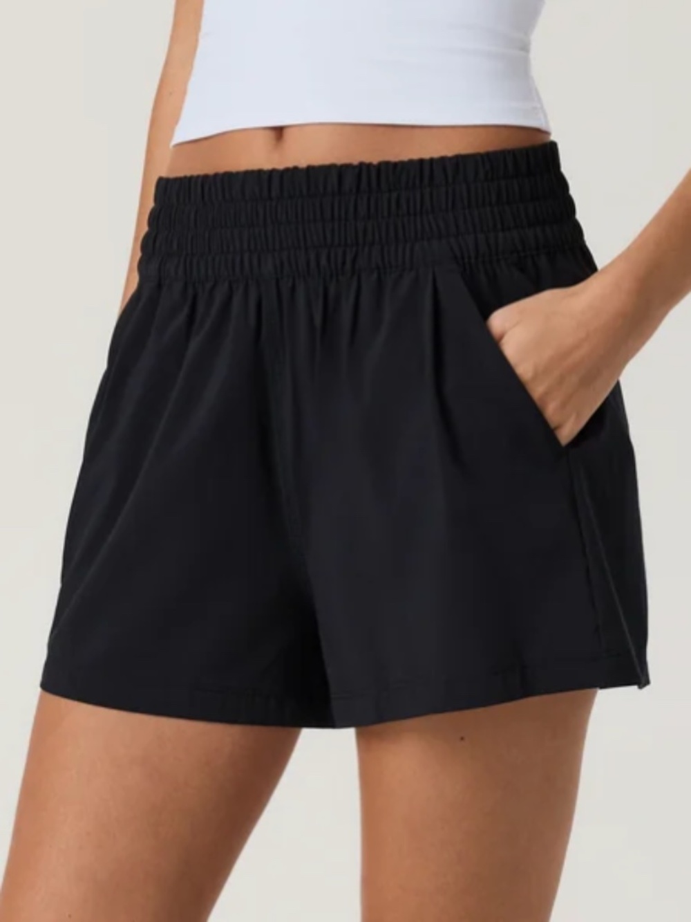 Vuori Villa Woman's Shorts, Black, Small